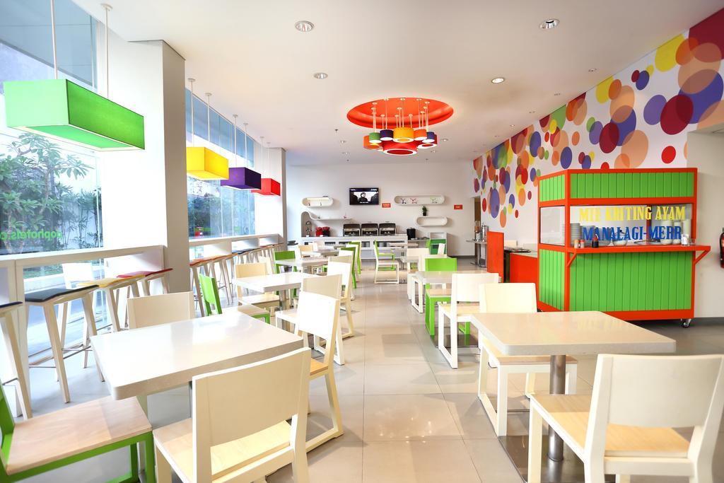POP! Hotel Gubeng Surabaya Exterior foto